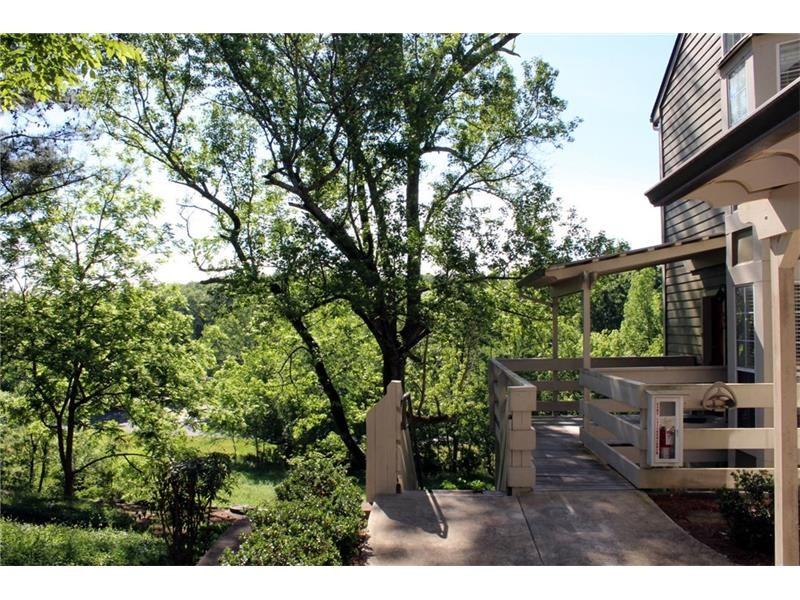 603 Riverview Dr SE - Photo 3 of 25