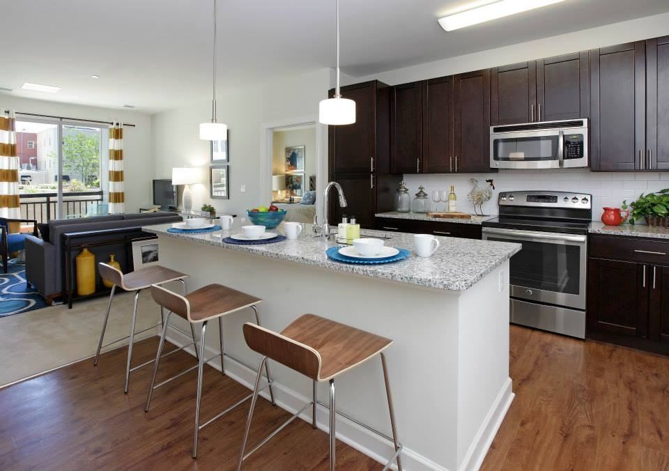 1 Village Green Way - Photo 2 of 6