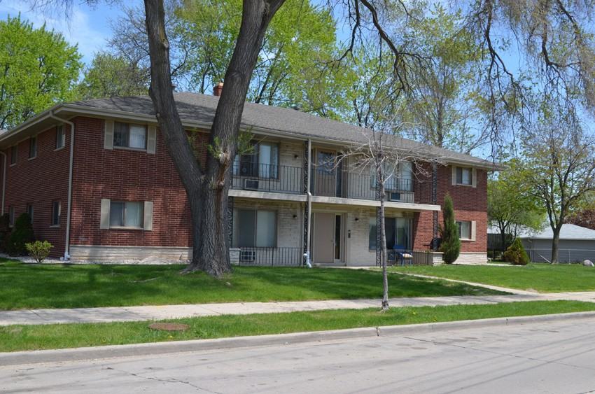 9016 W Lynx Ave - Photo 2 of 7