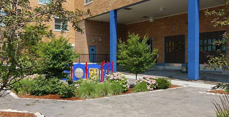 901 W Winnebago St - Photo 3 of 19