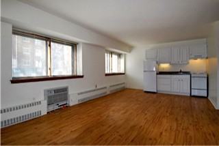 802 E State St - Photo 2 of 3