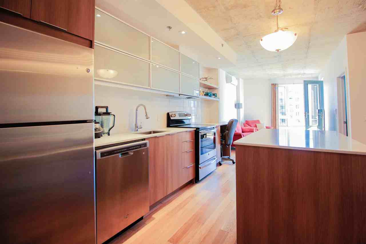 5077 Rue Rue Paré, Montreal, QC - Photo 3 of 12
