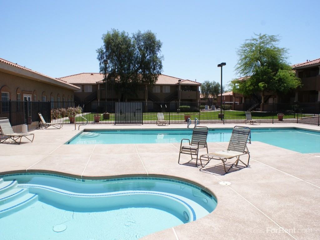 Lake Tonopah Senior Apartments - Photo 3 of 24