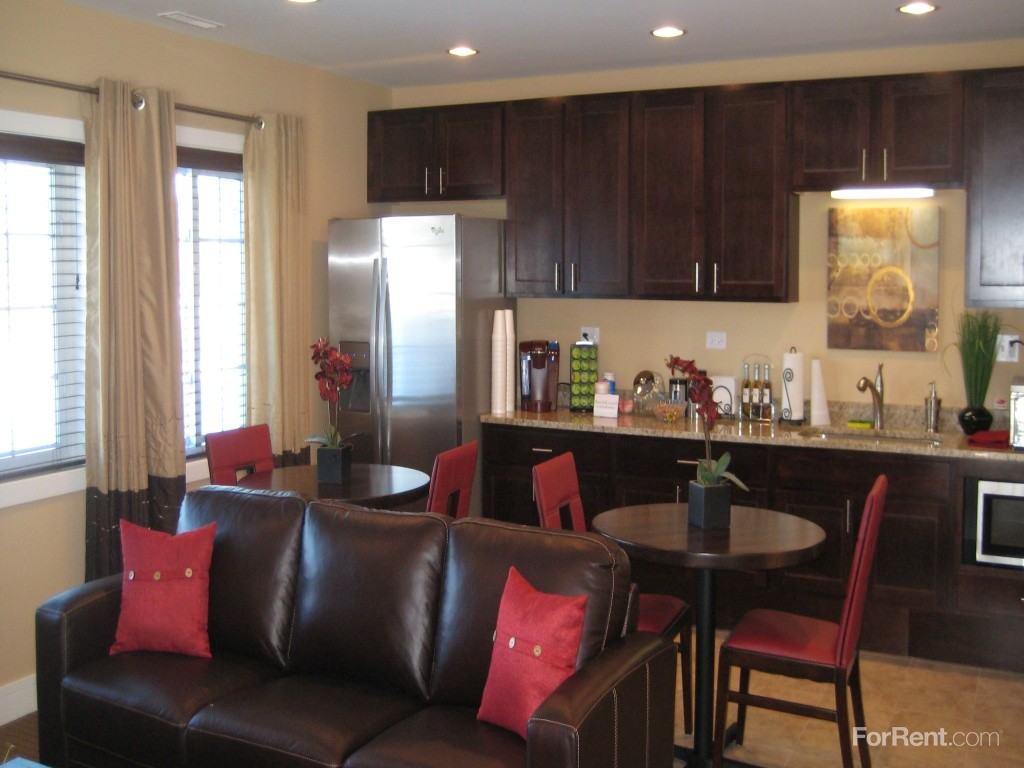 The Greenway at Carol Stream - Photo 3 of 49