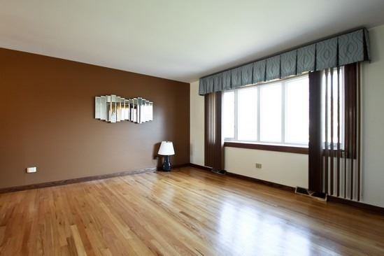 8820 S 85th Ct - Photo 2 of 13