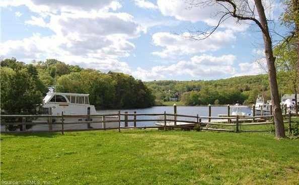 250 Hamburg Rd - Photo 2 of 30