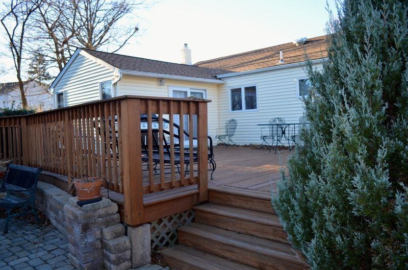 120 Eyland Ave - Photo 2 of 12