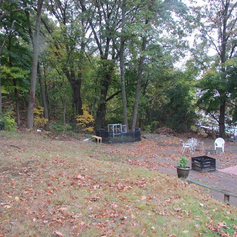 39 Van Buren St - Photo 3 of 7