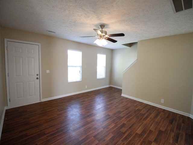 2738 Windwalker Ct - Photo 2 of 18
