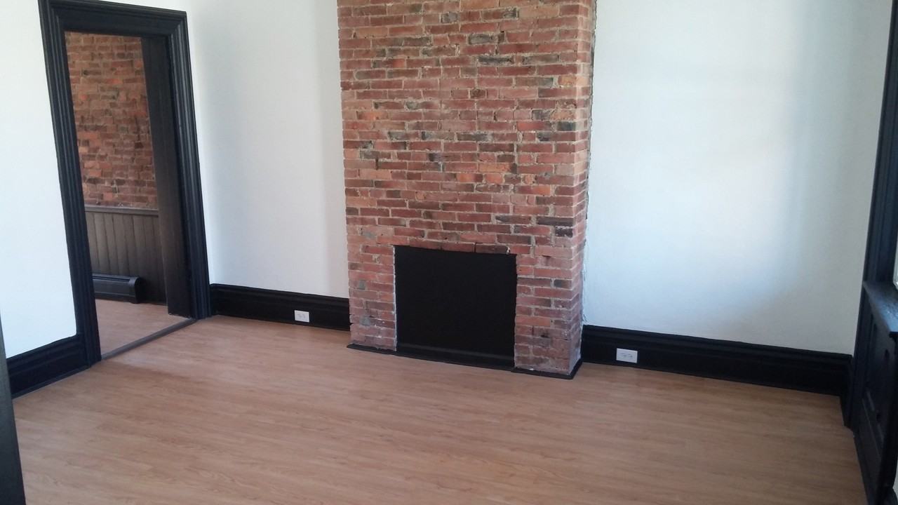 836 Industry Street - Photo 3 of 28