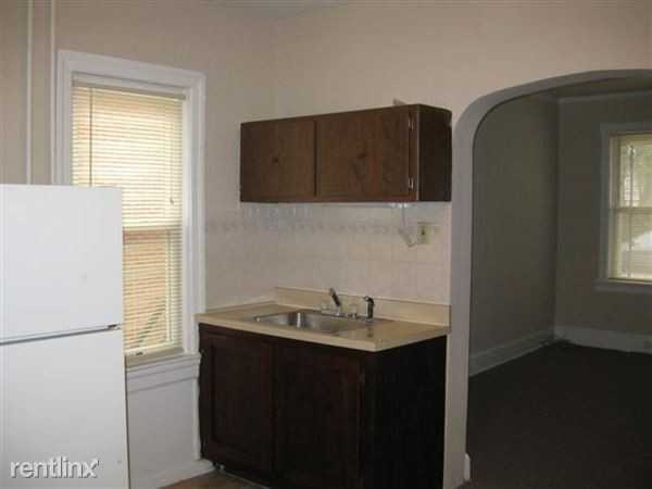 1218 Ohio Ave - Photo 2 of 6