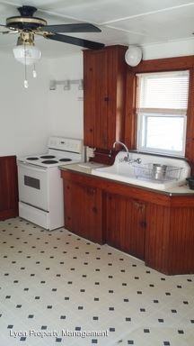 871 Ten Rod Rd - Photo 3 of 16