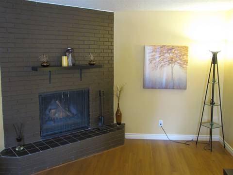 10737 116 St NW - Photo 3 of 8