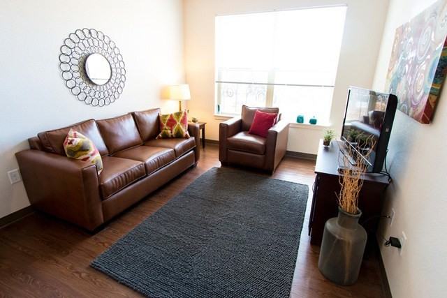 1721 Choice Center Drive - Photo 2 of 5