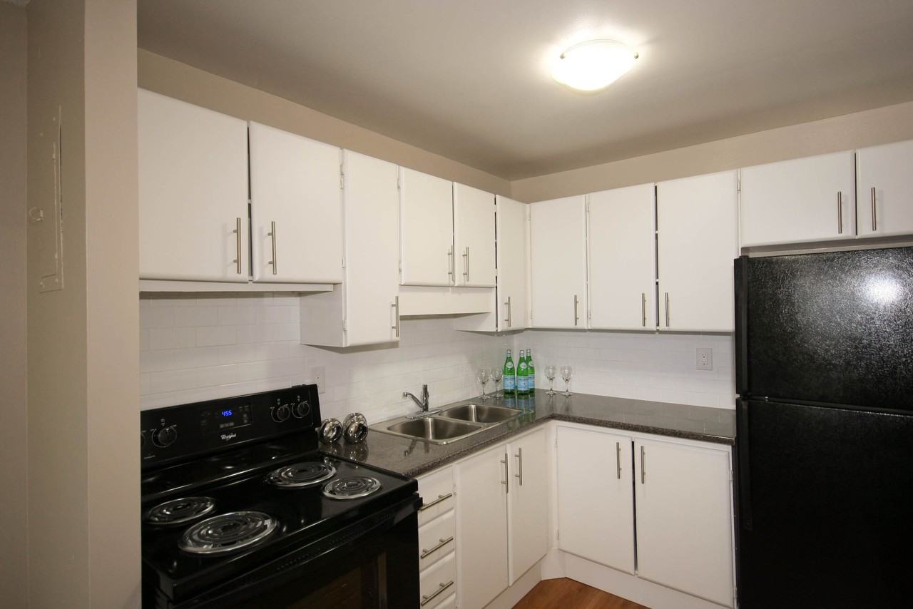 Vanier Court Apartments 27 Vanier Dr, Guelph, ON N1G 2L1 Zumper