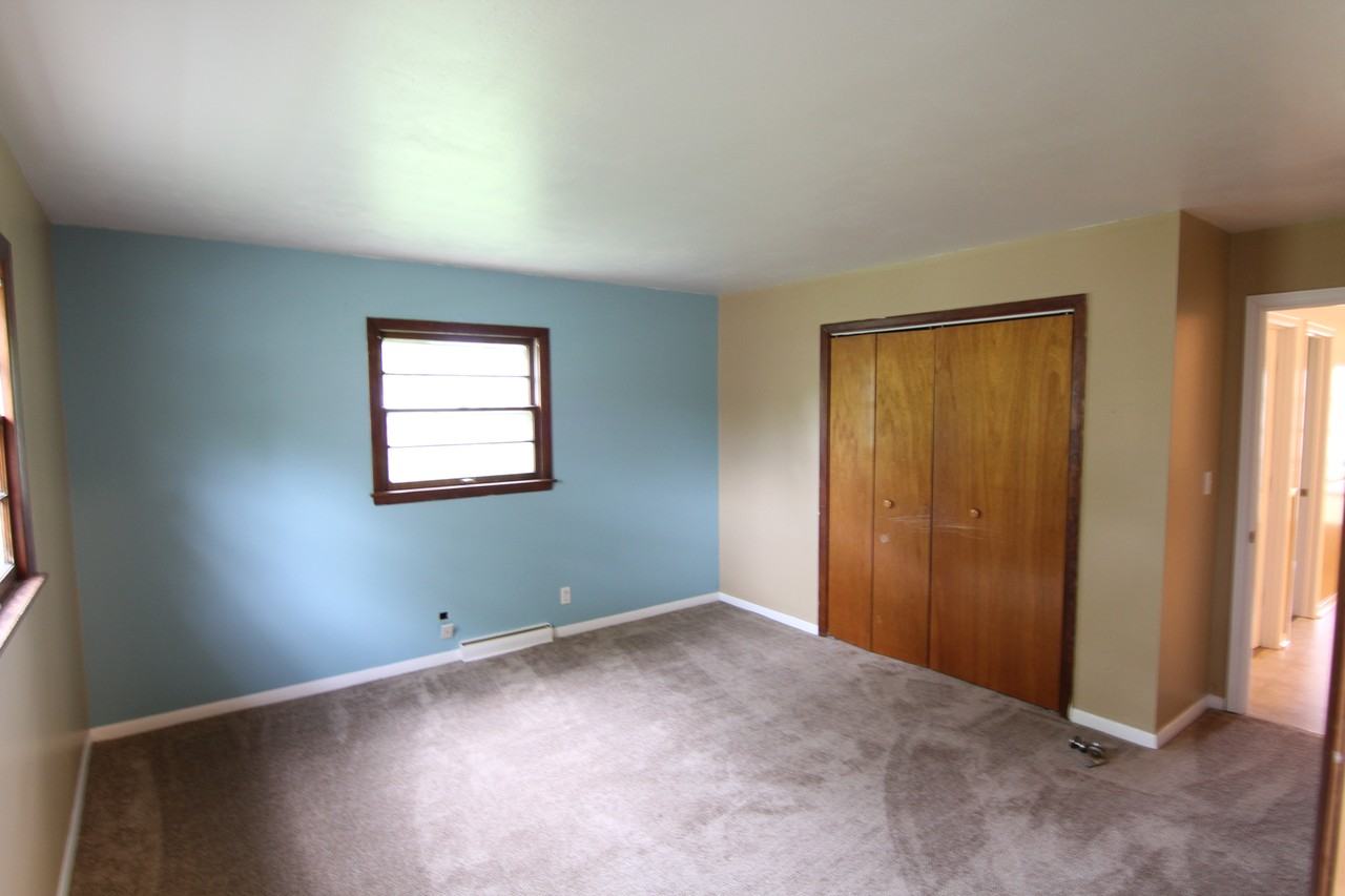 1611 Robeson Avenue - Photo 2 of 11