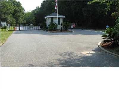 337 Riverbend Dr - Photo 2 of 6