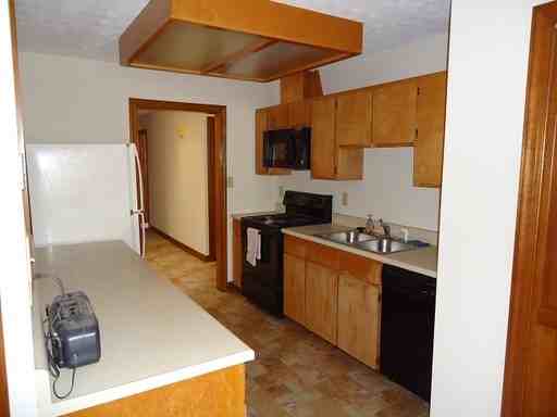 106 Old Bellows Ct - Photo 3 of 12