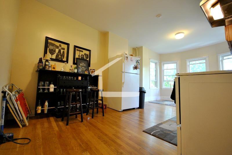 42 Addington Rd #17Y - Photo 3 of 8
