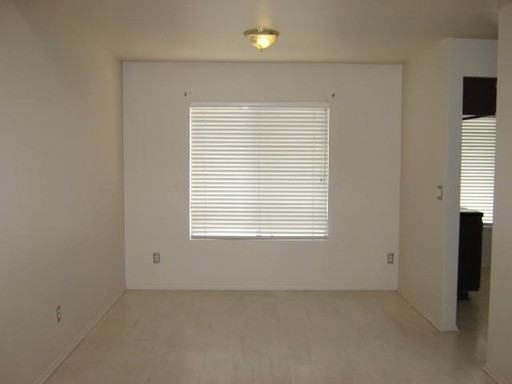 30427 Yosemite Dr - Photo 2 of 12