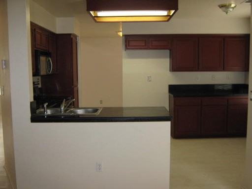30427 Yosemite Dr - Photo 3 of 12