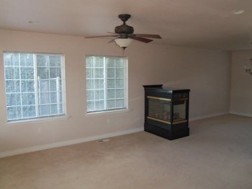 212 NW Ruby Ln - Photo 3 of 12