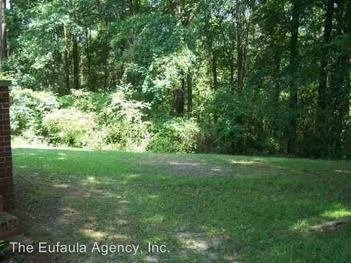 820 Holly Dr - Photo 2 of 11