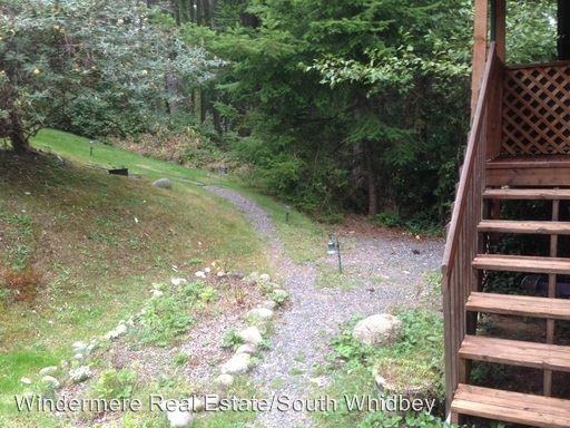 4147 E Beachmont Dr - Photo 2 of 14