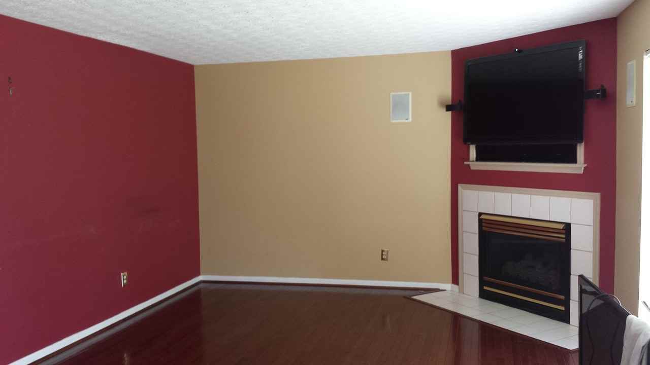 1139 Timberland Dr - Photo 2 of 8