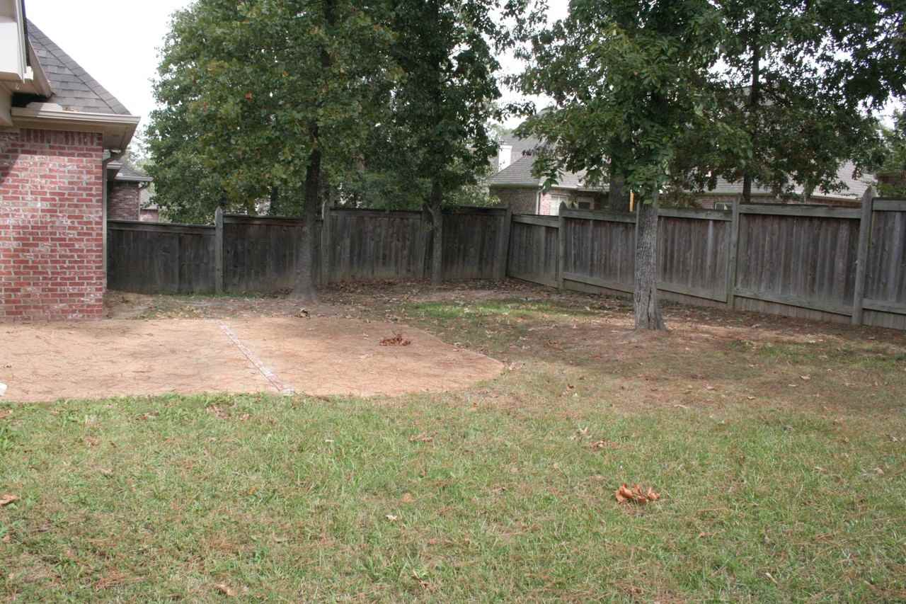 716 Esplanade Dr - Photo 3 of 27