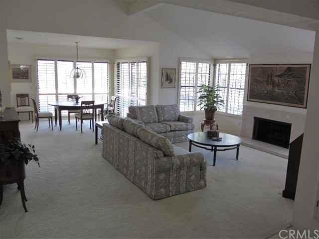 24181 Cherry Hills Pl - Photo 2 of 12