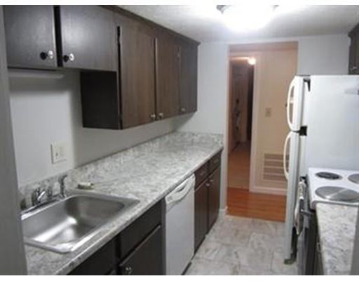 41 Jessica Dr #C - Photo 2 of 12