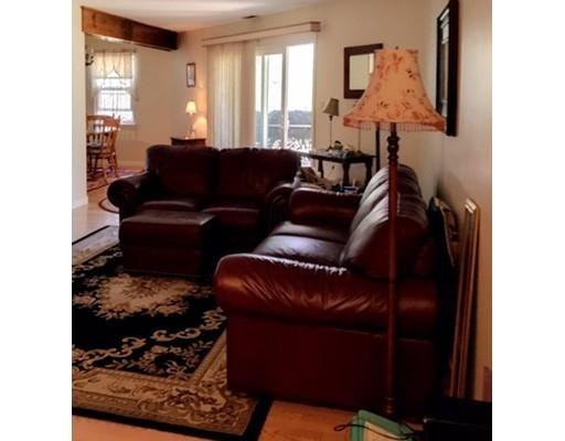 41 Jessica Dr #C - Photo 3 of 12