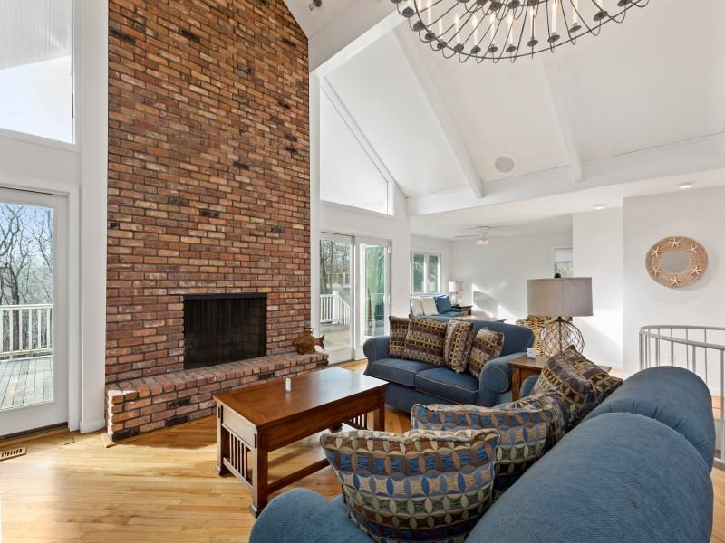 31 Dogwood St - Photo 2 of 10