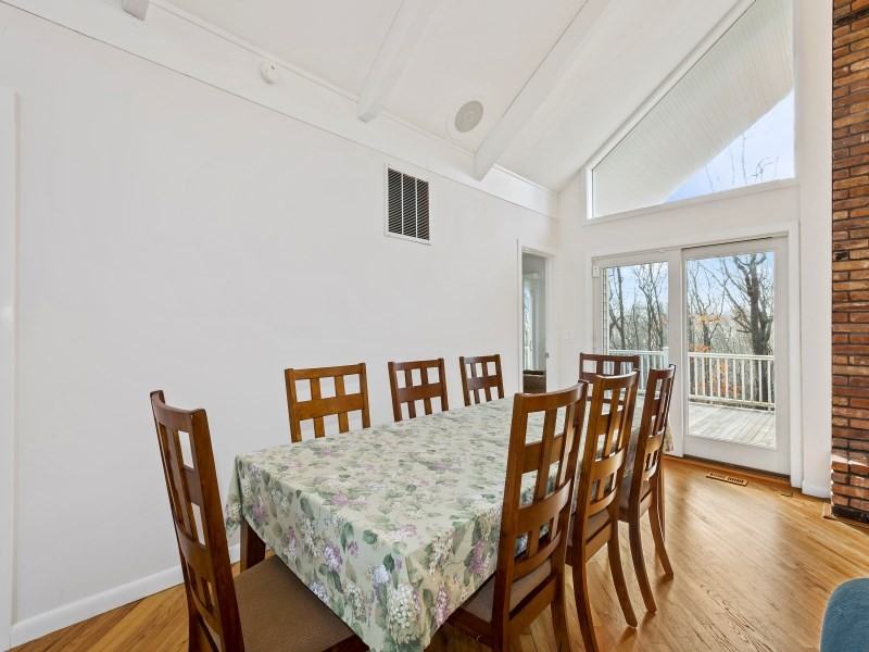 31 Dogwood St - Photo 3 of 10