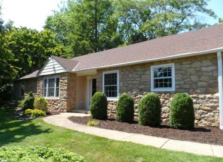 180 Camp Hill Road - Photo 3 of 11