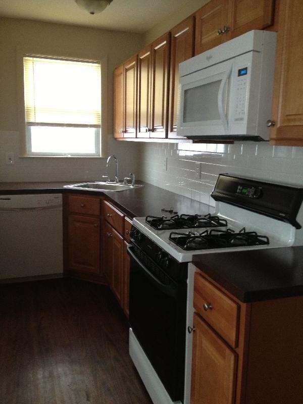 44 Webb St LEFT46 - Photo 2 of 7