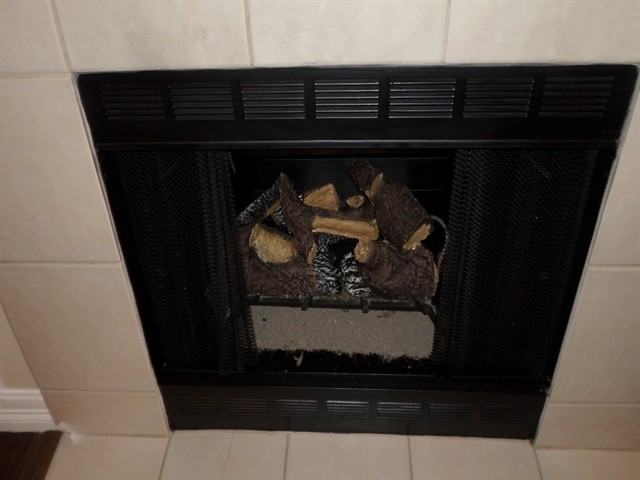 369 Bayberry Dr - Photo 3 of 6
