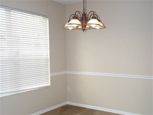 547 Bluff Pass Dr - Photo 3 of 9
