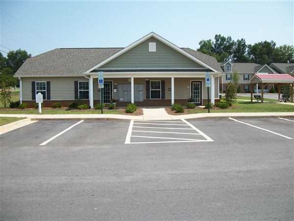 Lanier Pointe Apartments 1030 Sue Ln, Shelby, NC 28152 Zumper