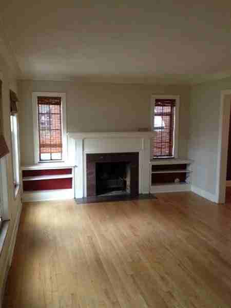 470 McKinley Ave - Photo 3 of 9