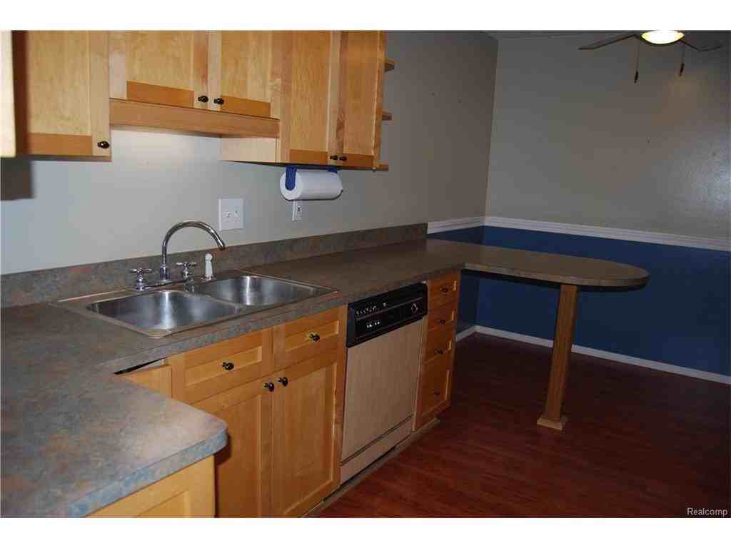 525 E University Dr #94 - Photo 2 of 16