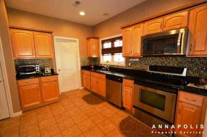 938A Williams St - Photo 2 of 39