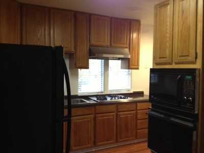 801 Zion St - Photo 2 of 4