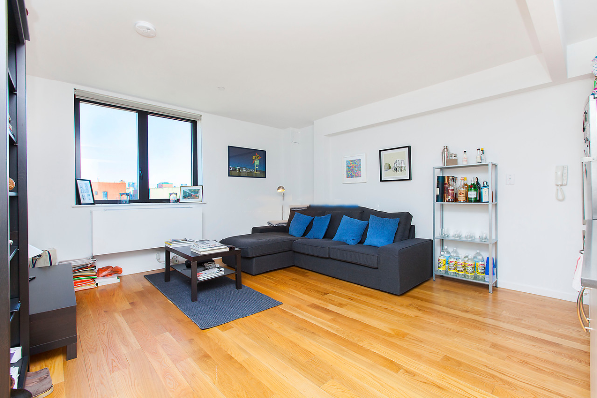 Avenue B #4L - Photo 2 of 9