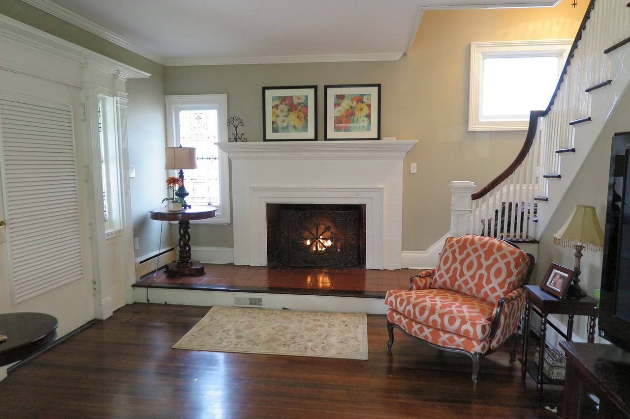 47 East Ave - Photo 3 of 19