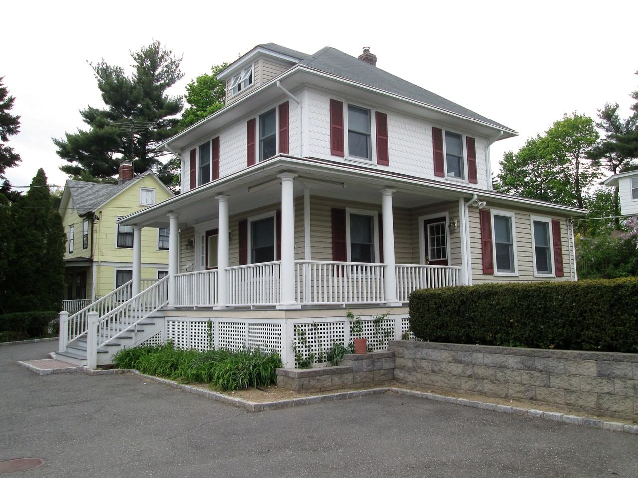 6 Sea Cliff Ave - Photo 3 of 12