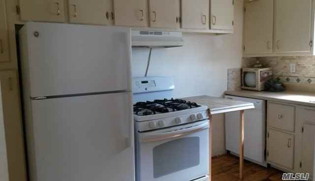 415 W Park Ave - Photo 2 of 10