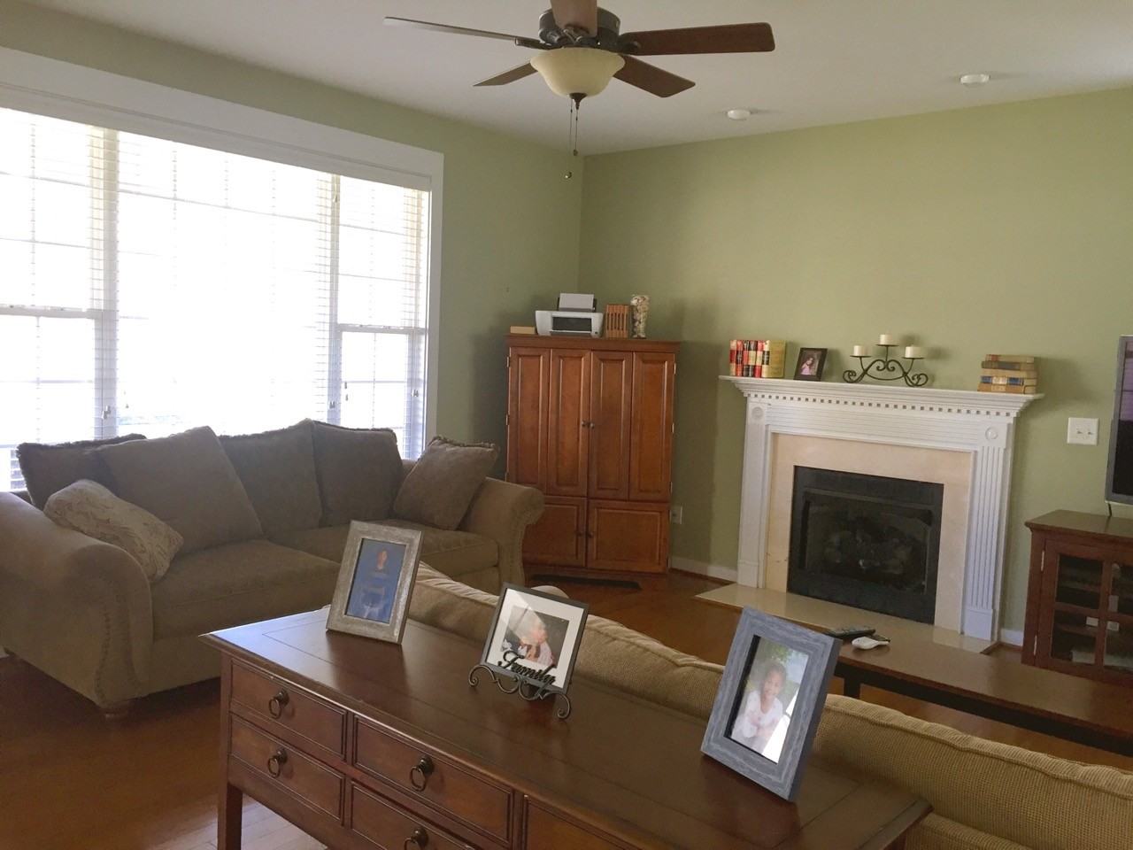 204 Oxford Park Blvd - Photo 3 of 14