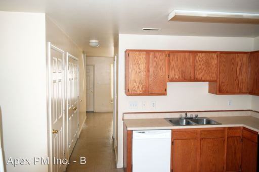 1115 Canopy Ct - Photo 2 of 6